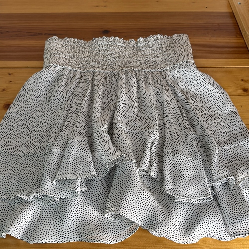 A.L.C. White & Black Spotted Skirt Smocked Waist Size 6